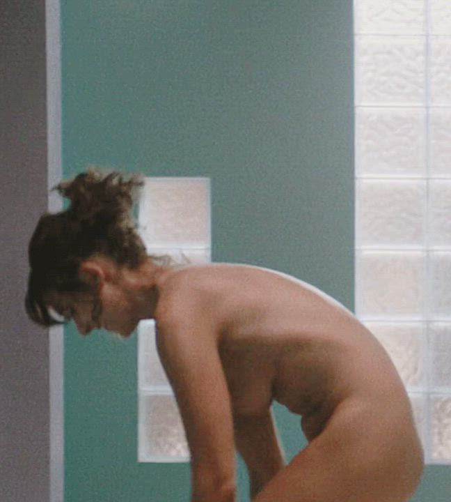 Alison Brie Natural Tits Nude clip