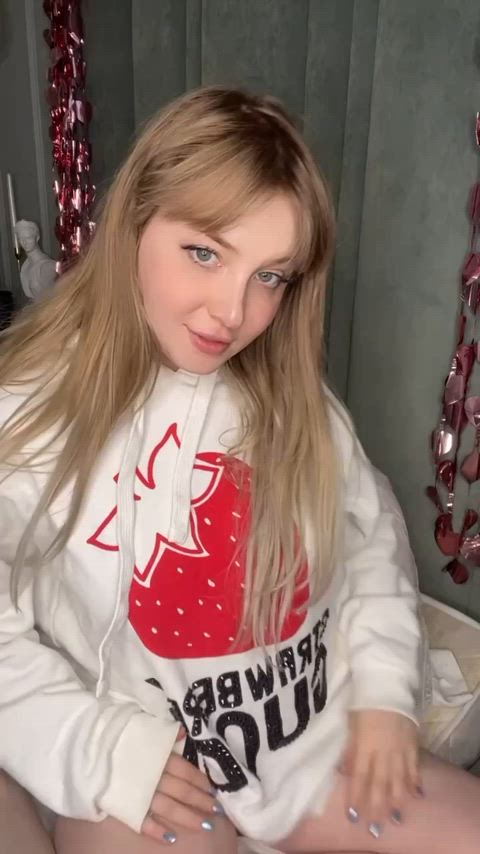 babe big tits blonde boobs cute nsfw petite solo teen tits clip