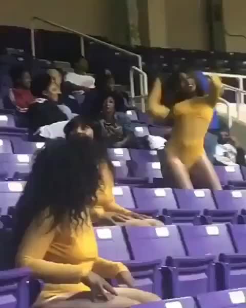 HBCU CIAA Dancing Young Thickness