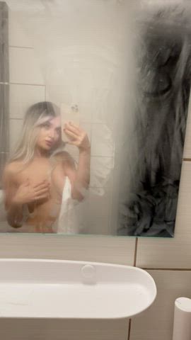 anne lia big tits blonde cute mirror natural tits petite pornstar pretty selfie clip