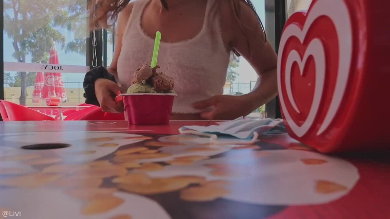 Masturbating at the ice cream shop (Livi Couple) [01:00]