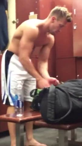 bubble butt gay gym locker room spy cam stripping towel clip