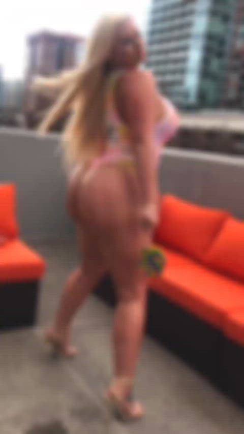 big ass blonde high heels julie cash milf solo thick twerking clip