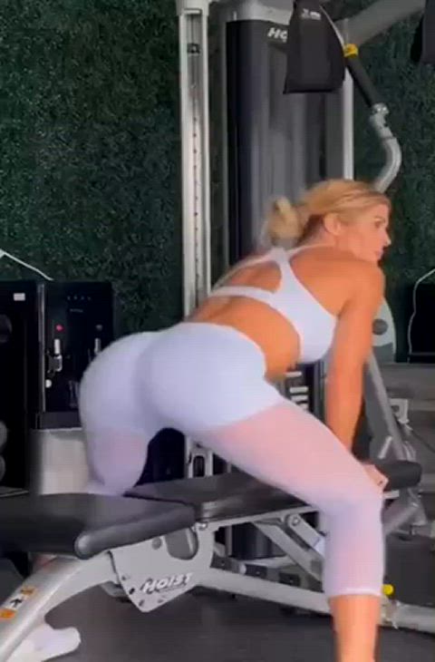 ass blonde humping torrie wilson twerking yoga pants clip