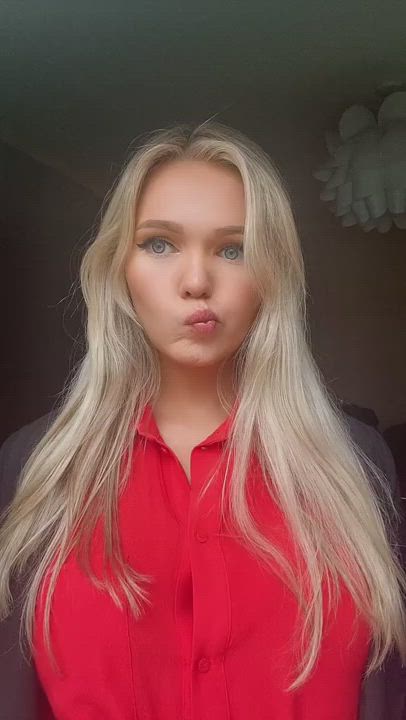 Big Tits Teen TikTok Porn GIF