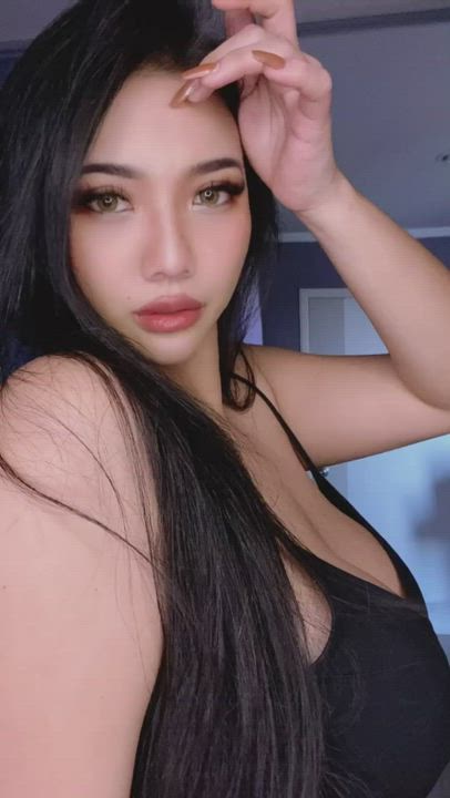 Asian Big Tits Girlfriend Natural Tits OnlyFans Tease clip