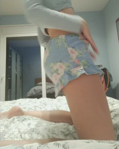Do you approve of my ass shaking progress?