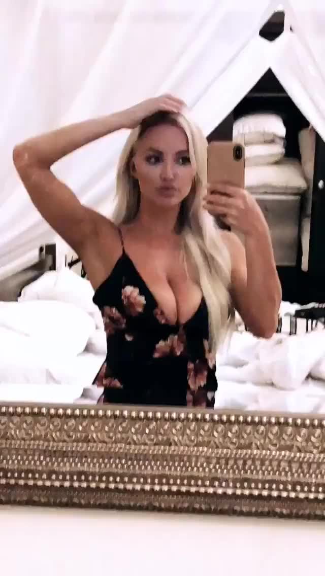 Lindsey Mirror