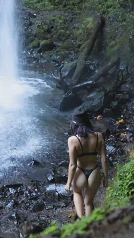 I love taking my clothes off next to waterfalls