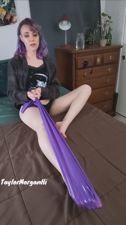 alt feet foot foot fetish long legs mild onlyfans petite sfw taylormorganhi alt-girls