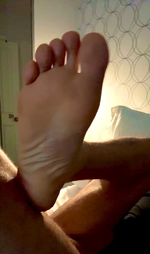 cum on feet dirty feet european feet feet fetish foot worship jock toes twink clip