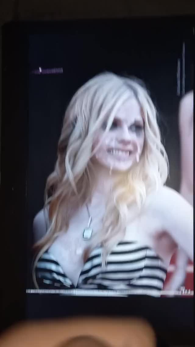 Avril Lavigne 5