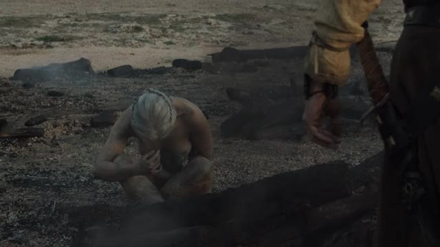 Emilia Clarke Nude In 'Game Of Thrones' [4K] (S01E10)