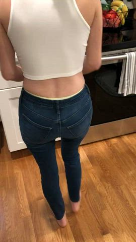 Low cabinets are always great for WhaleTail Watching 35y/o MIL[F]