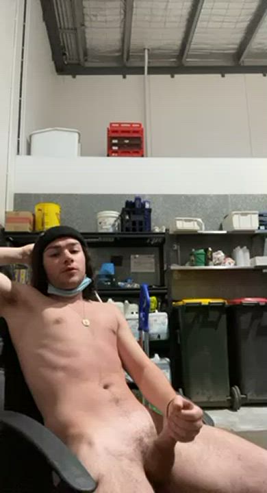 I love sneaking off at work to pump my cock :)