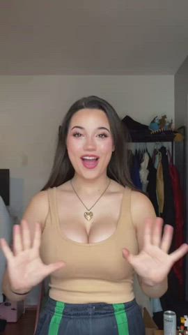 Brunette Jiggling Slow Motion TikTok Tits clip