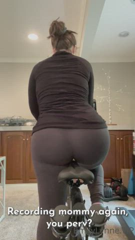 Mom Flashes You Her Phat White Ass While She's On The Exercise Bike