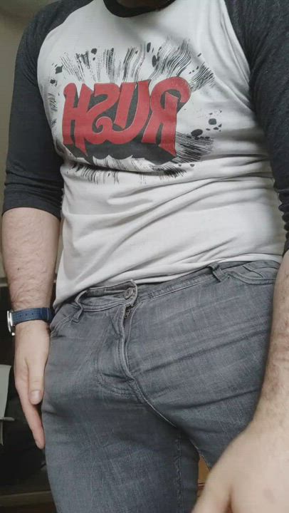 Don't you just love a bulge in jeans?