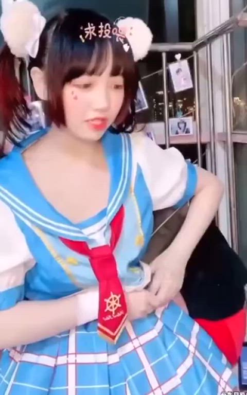 amateur downblouse japanese natural tits nipslip puffy nipples tiktok tits clip