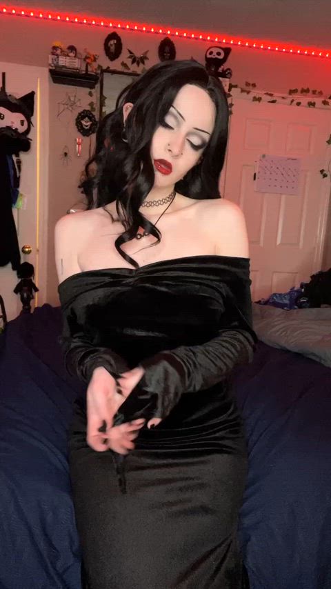 morticia addams from addams family by lonelyypluto