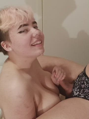 cute trans girl cums on big tits 💗