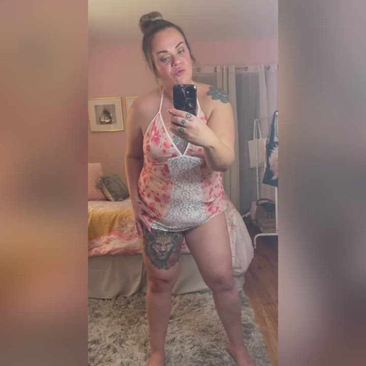 BBW Chubby Cougar Jiggling Lingerie MILF Mature OnlyFans Tattoo Thick clip
