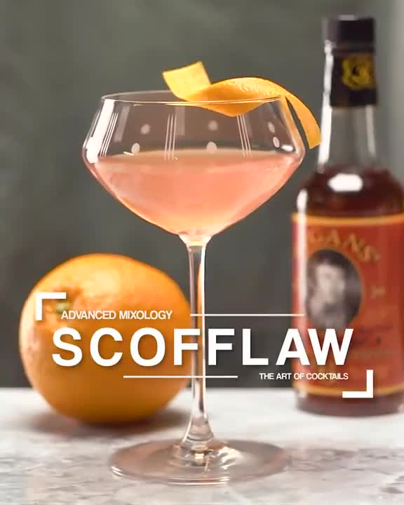Make a Scofflaw Cocktail At Home