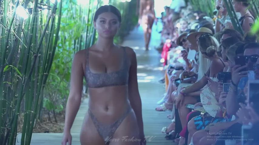 ass babe big ass bikini thong clip