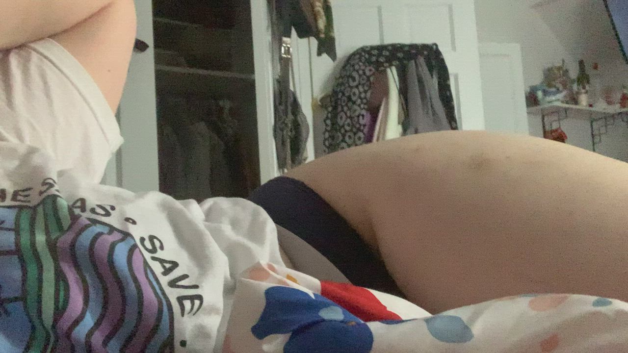 anyone interested in a jiggling pawg?🤔🤔🤔 (f)