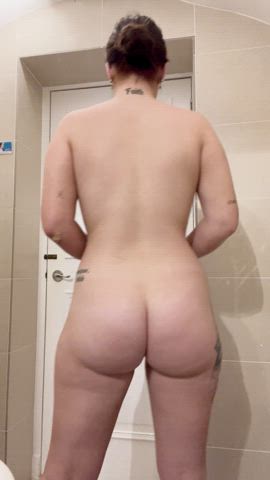 My booty could use your cream..