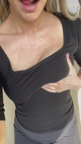 Hubby’s out at the bars…come fuck me before he gets home?