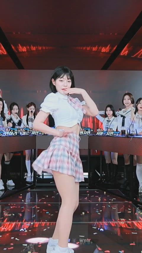 brunette dancing tease kpop clip