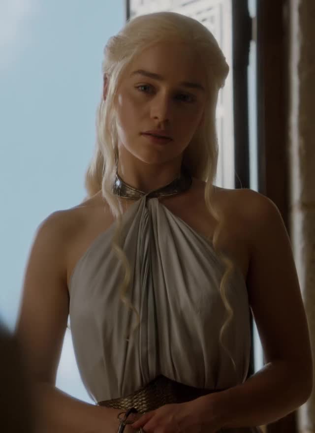 Emilia Clarke - Game of Thrones