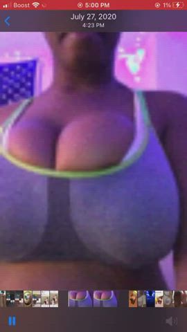 Big Tits Ebony Flashing clip