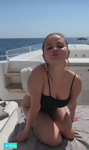 bikini cleavage selena gomez clip