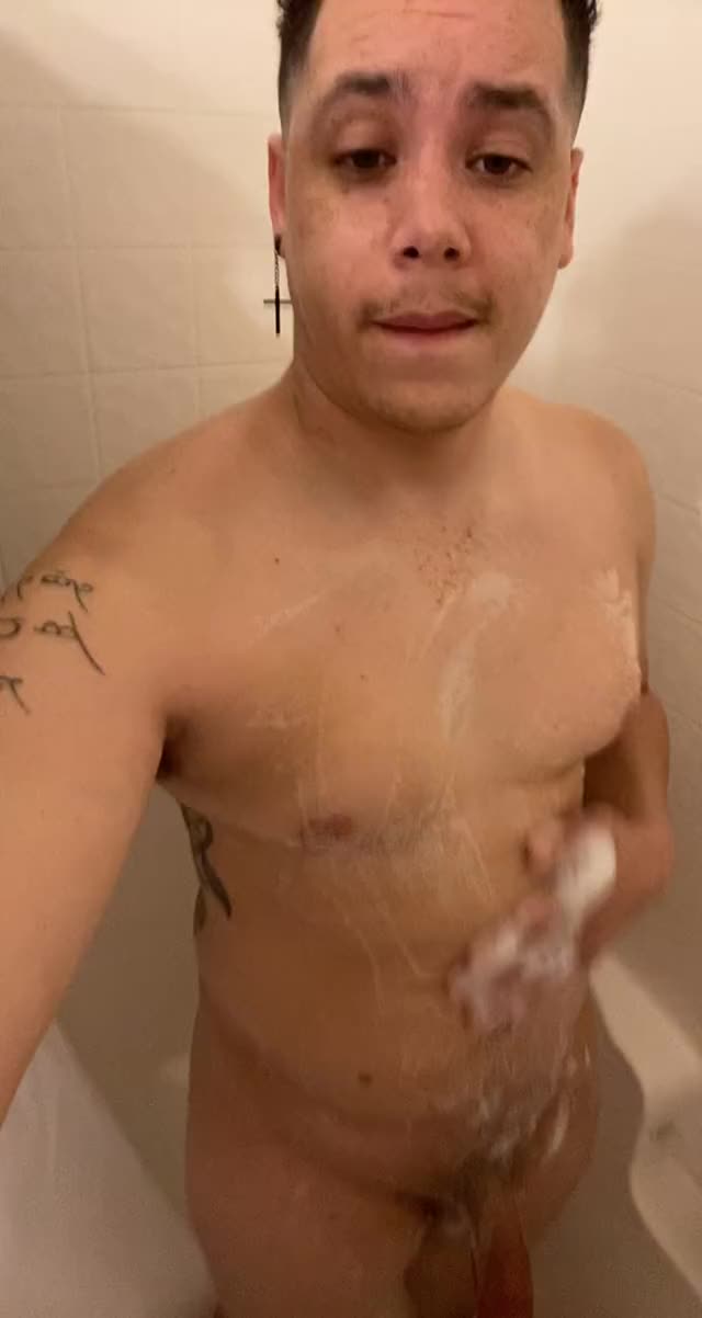 Anyone wanna cum help soap me up