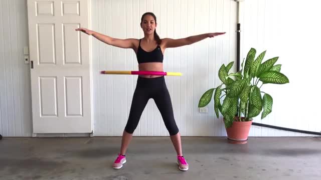 Healthy Model Life Fitness Hula Hoop workout by Rachael Attard