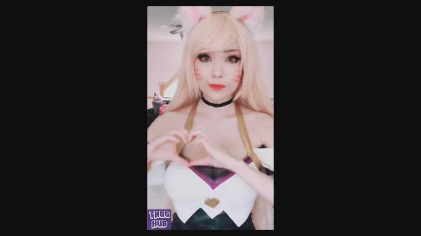 Asian Cute Dancing Model TikTok clip