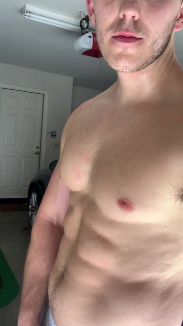 What's a workout without a cock drop after getting all hot and sweaty?