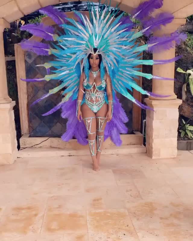 tits clip