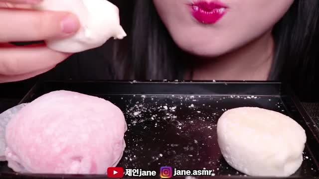 제인_딸기 아이스크림 찹쌀떡 먹방-3