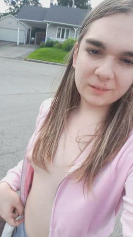 [F]Just taking a walk, nothing to see here~
