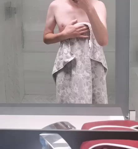 Would you let me fuck you on the bathroom sink? 😈