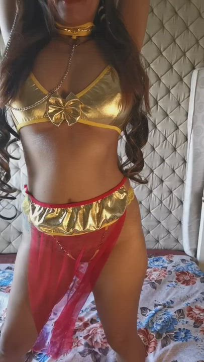 (F) The belly dancer is back, wanna join?