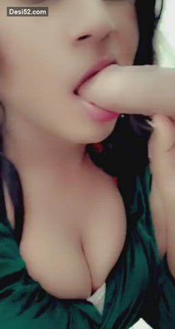 Cute Desi Grl Blowing Her Hubbys white D I C K ❤️🔥 FULL VIDE0 👇👇