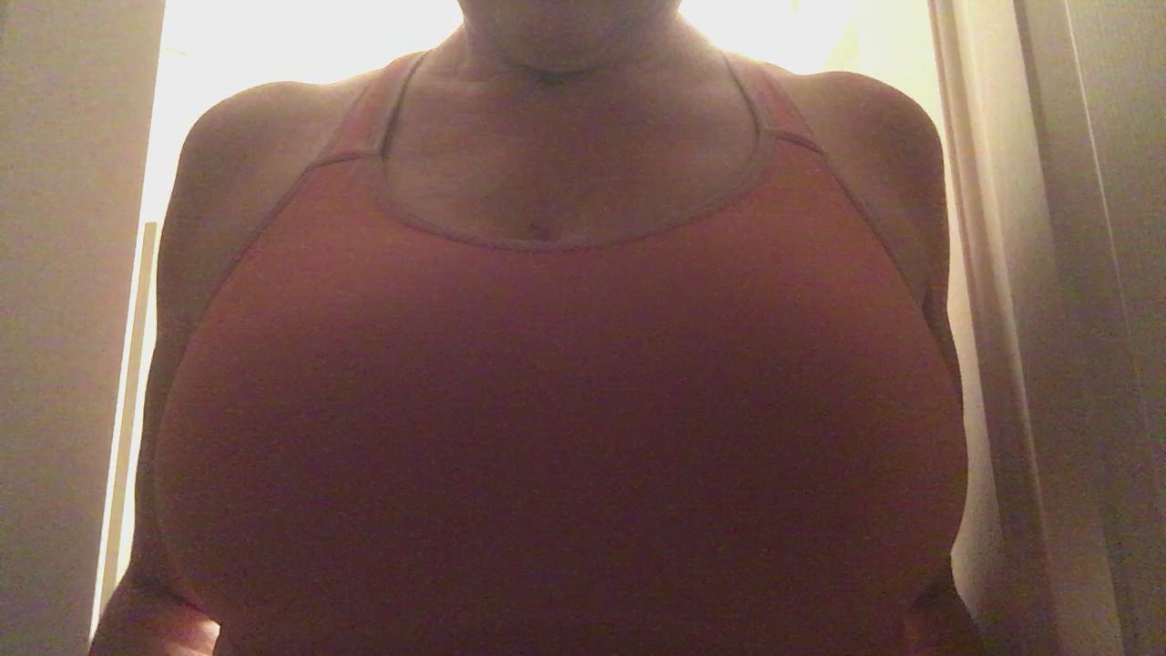 Titty drop - I love having my nipples pinched and bitten…. Any volunteers?