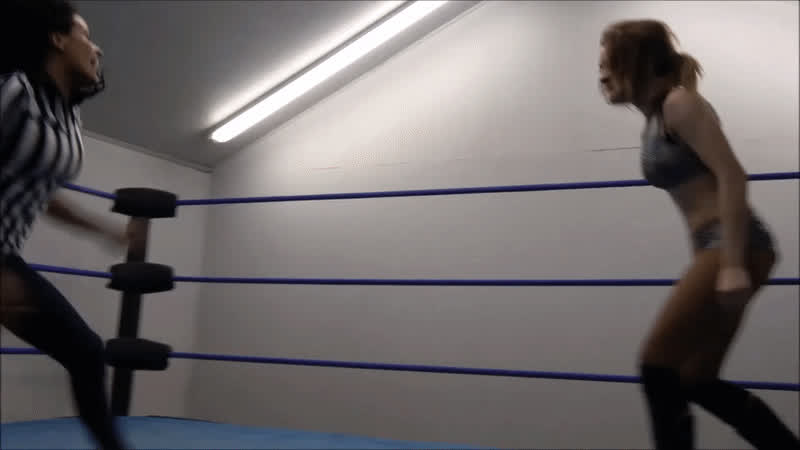 brunette new zealand wrestling clip