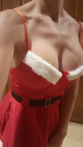 Loving my new Christmas lingerie ❤