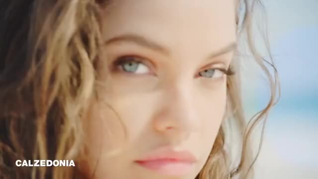 CLZ SUMMER 19 - BARBARA PALVIN 15''