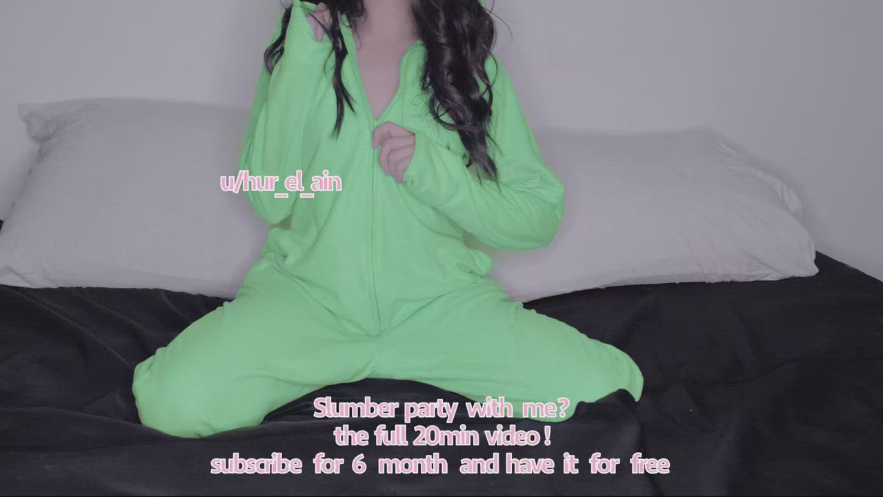 little teaser of my Dino onesie video &amp; exclusive subscription price for